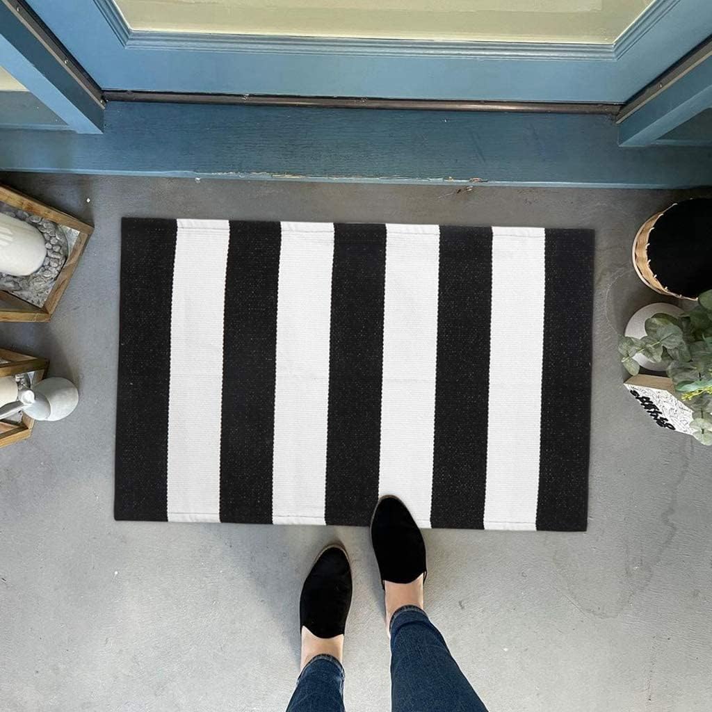 Seavish Black and White Striped Rug 236 x 354 Inch