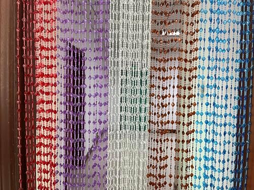 ZiDeTang Acrylic Maple Leaves Beaded Curtain Panel